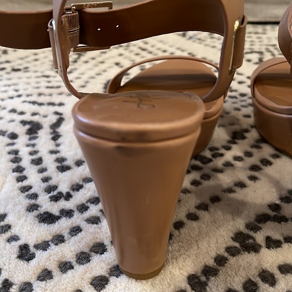 Arturo Chiang AT-Paulline Nude Wedge Heel sz 8M/38 - Picture 6 of 11